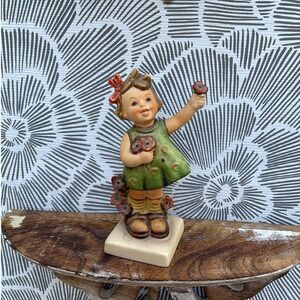 Vintage Goebel Hummel Figurine Spring Cheer Girl with Flowers 1970s TMK-6